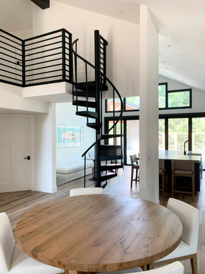 Staircase by S&J Properties