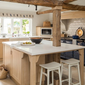 shaker kitchen in limed oak