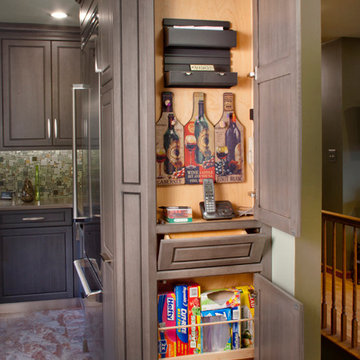 Small Accessory Packed Kitchen
