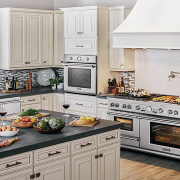 Thermador Transitional Kitchen with Stainless Steel Appliances