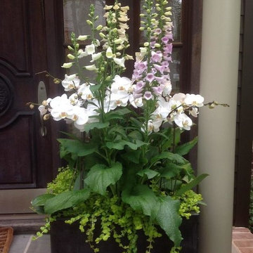 Spring wedding pot
