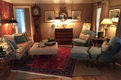 Example of a classic living room design in Other