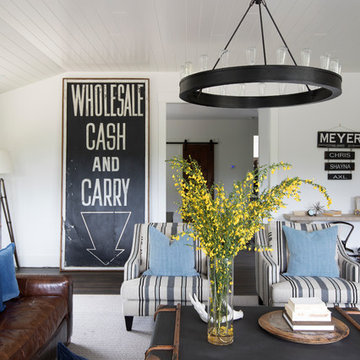 Langley Historical Farmhouse - Living Room