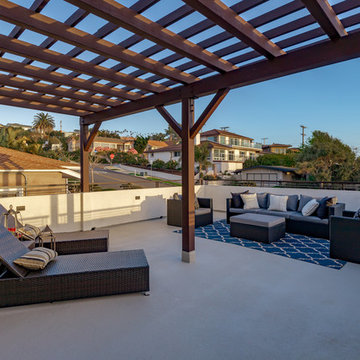 Modern Coastal Farmhouse Chic | Sunset Cliffs