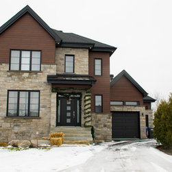 Harrywood (MS-14) - Siding And Stone Veneer