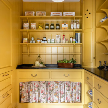 Panelled Walk-In Pantry