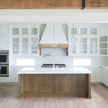 Lisa Cottage Kitchen