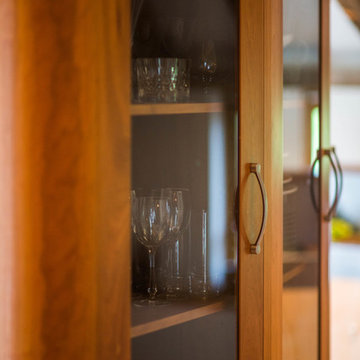 Contemporary circular kitchen with 360° view