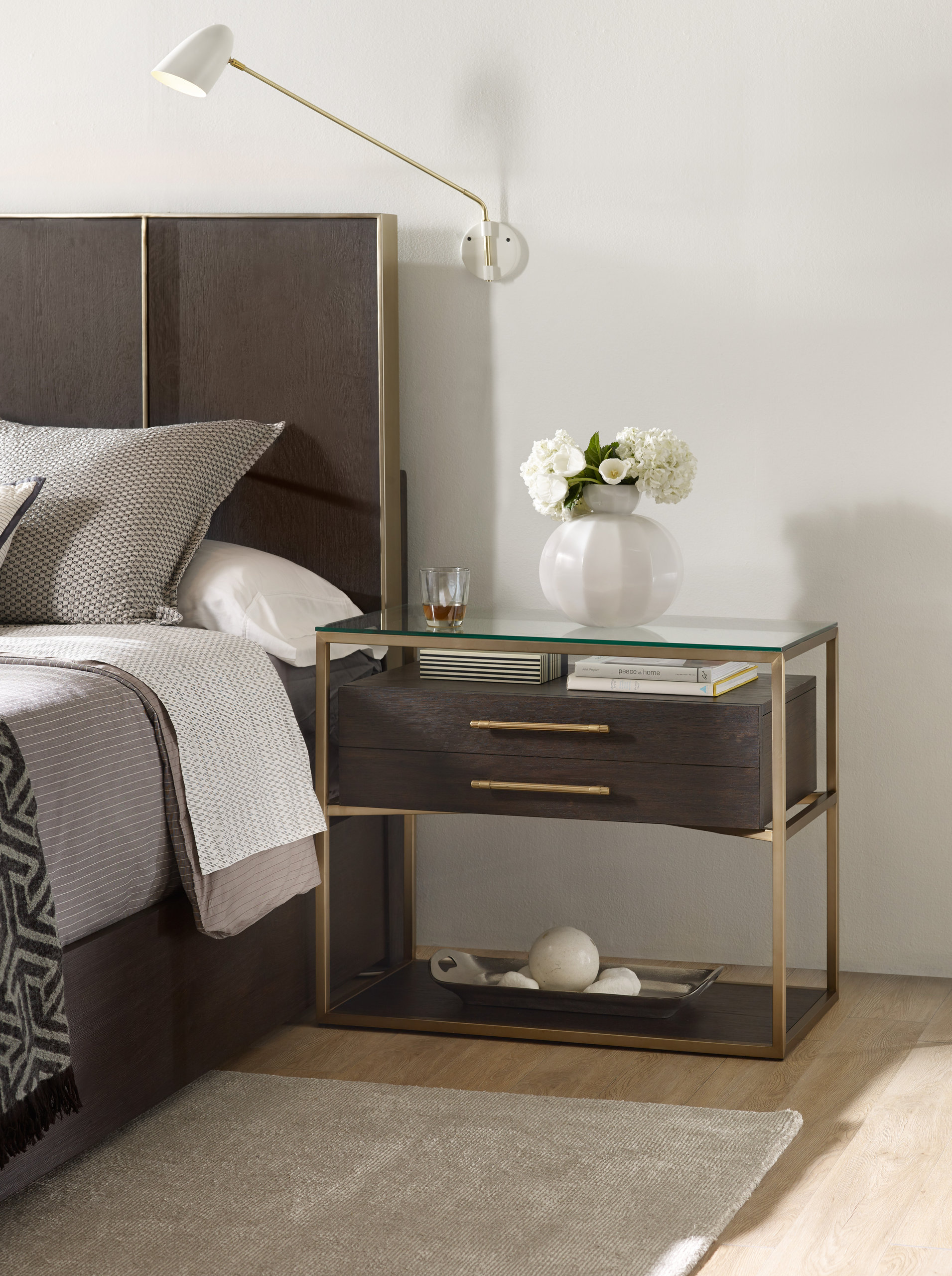 Curata 1-Drawer Nightstand