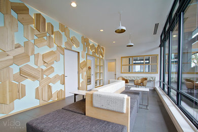 Home design - contemporary home design idea in Portland