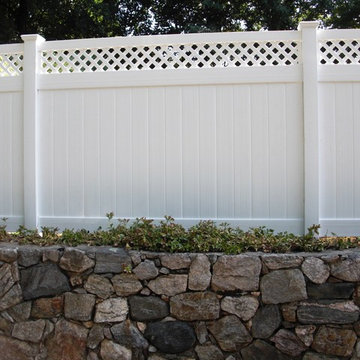 Tongue & Groove Fence with Lattice Topper