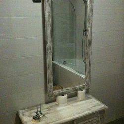 Bachelor flat - Armoires And Wardrobes