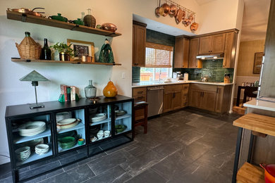Example of a minimalist kitchen design in Portland