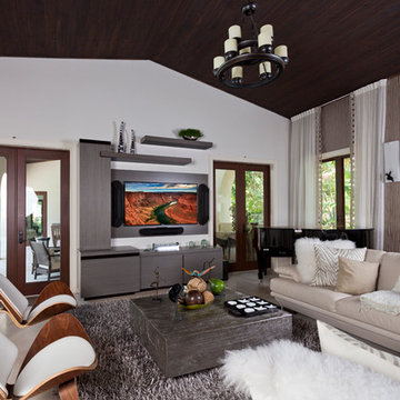 Pinecrest Mansion