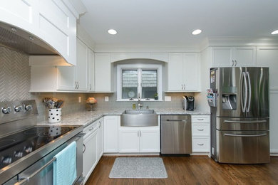 Inspiration for a transitional kitchen remodel in Baltimore