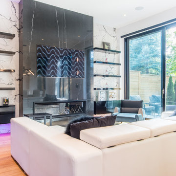 Modern Masterpiece on 33’ Lot