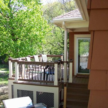Shannon - Deck lighting using low voltage lighted post caps.