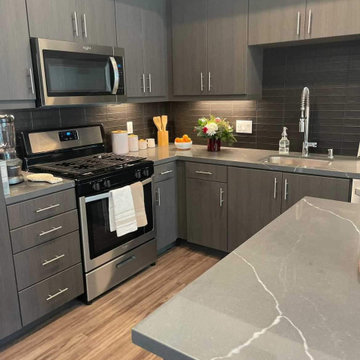 Small Functional kitchen