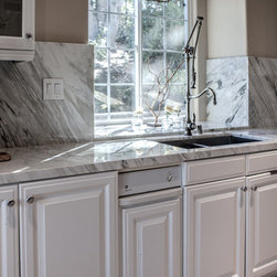 Calacatta Manhattan Polished - Kitchen Countertops