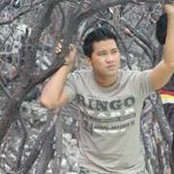 Age Agung's photo