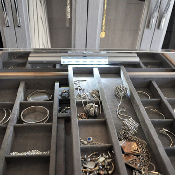Master Boutique Walk-In Closet