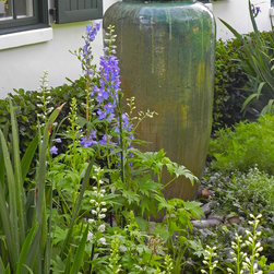 Water feature - Outdoor Fountains And Ponds