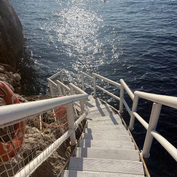 Steps to Serenity | Capri’s Sun-Drenched Swim Spots