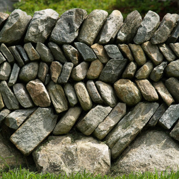 Dry-laid Fieldstone Walls