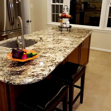 Two-tone Family Kitchen