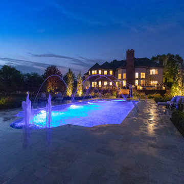 Barrington Hills, IL Scalloped Edge Pool with Round Hot Tub and Sunshelf