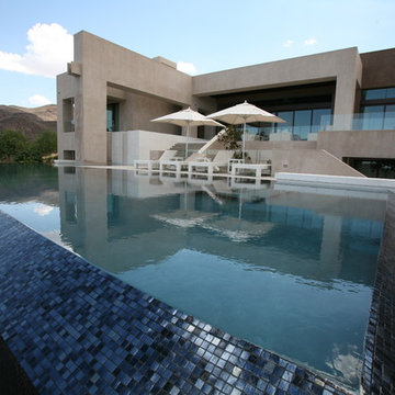 Negative Edge & Perimeter Overflow Pools in Las Vegas, Poolscapes LLC