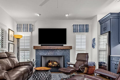 Inspiration for a contemporary living room remodel
