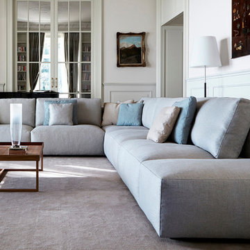Selling: Le Nuvole Sectional, Match Coffee Table
