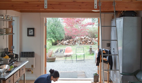 Houzz Tour: Industrial Minihouse in Seattle