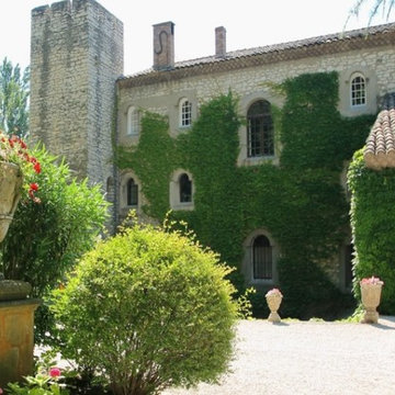 Three Uzès