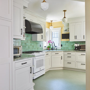 1921 Seattle Craftsman Remodel with Kitchen Bump-Out, Laundry Relocation, and Hi