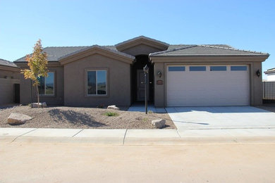 Inspiration for a southwestern exterior home remodel in Phoenix