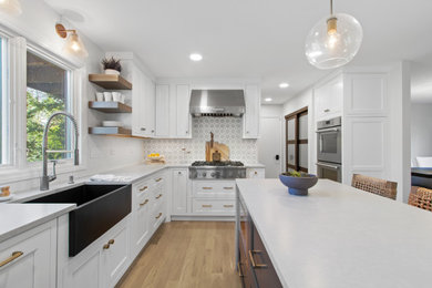 Example of a danish kitchen design in Chicago