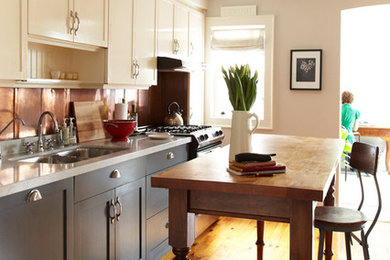 Inspiration for an eclectic kitchen remodel in Toronto