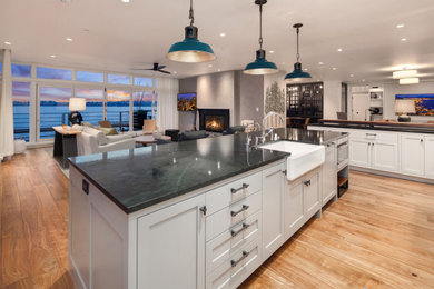 Example of a minimalist kitchen design in Seattle