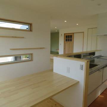 サイドダイニングのキッチン