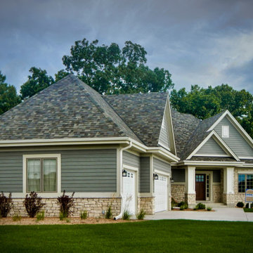 Acadia V Model Home - Exterior 2