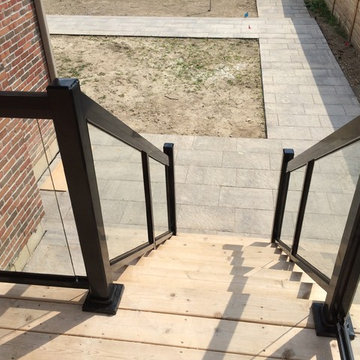 Aluminum and Glass Deck Railings - 112