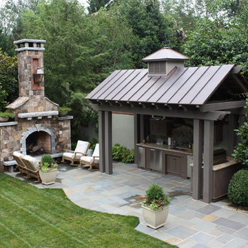 Outdoor kitchen and Fireplace