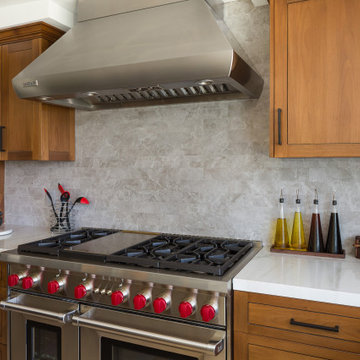 Neo traditional kitchen in Porter Ranch