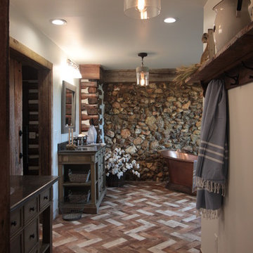 Rabbit Ridge Farm - Log Cabin Master Bath, Dressing Room & Laundry Room