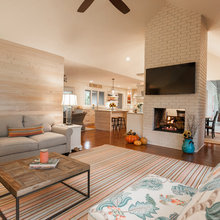 Great Room - center fireplace