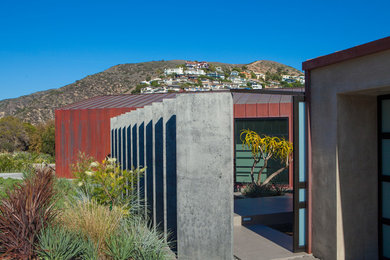 Trendy exterior home photo in Orange County