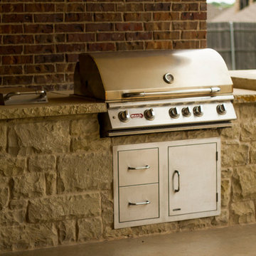 Classic Outdoor Kitchens by Red Valley Landscape & Construction