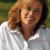 Deborah Jones's photo